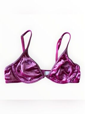 Chic Victoria’s Secret Velvet Underwire Bralette in Magenta | Size 34B